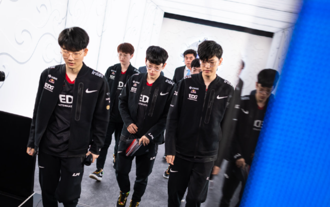 这一变化不 这一变化不