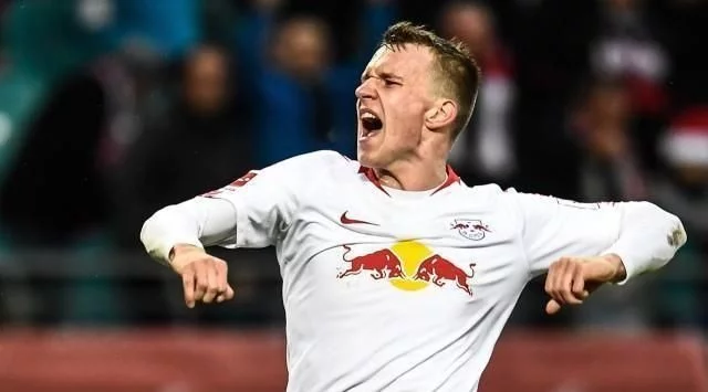 在与巴塞罗 在与巴塞罗